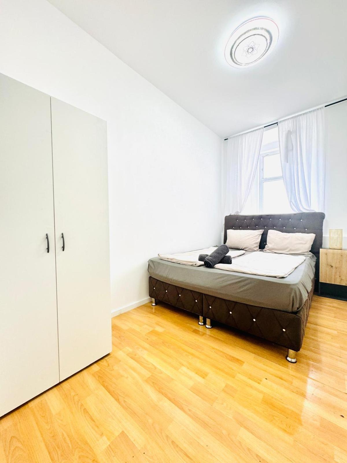 Comfy Rooms In A Shared Apt, 8Min To Rathausplatz Відень Екстер'єр фото