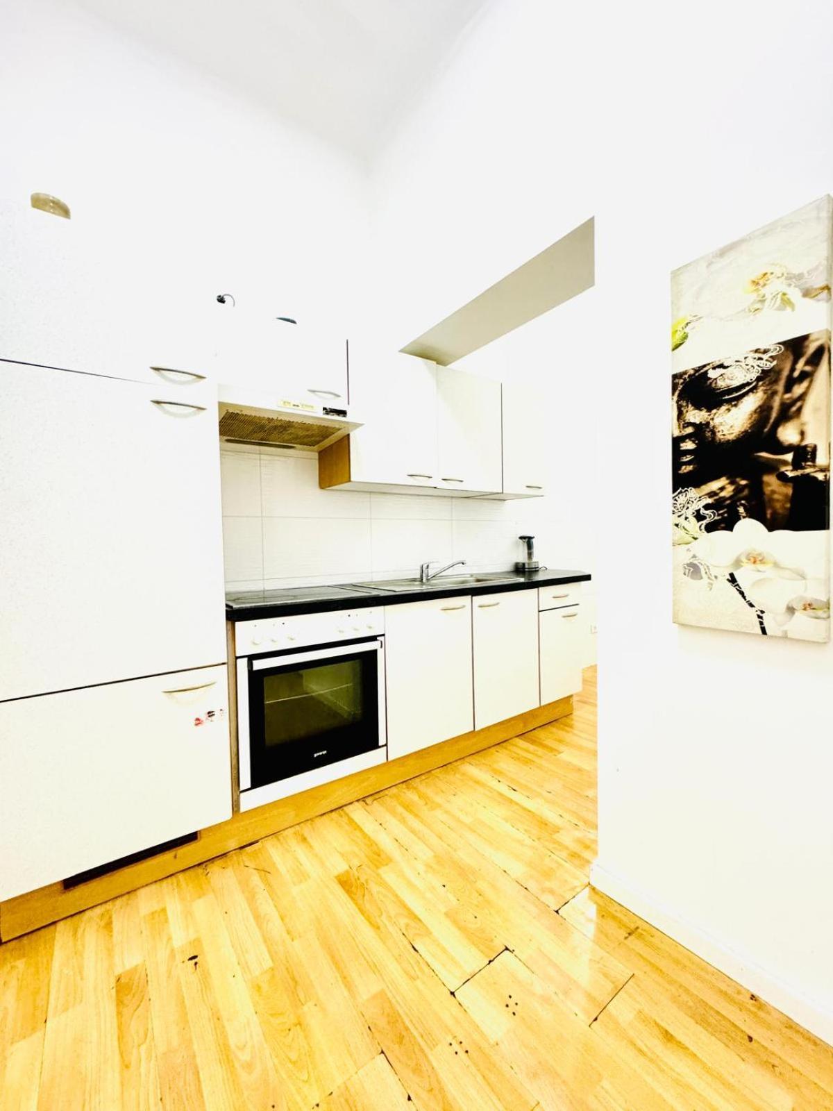Comfy Rooms In A Shared Apt, 8Min To Rathausplatz Відень Екстер'єр фото